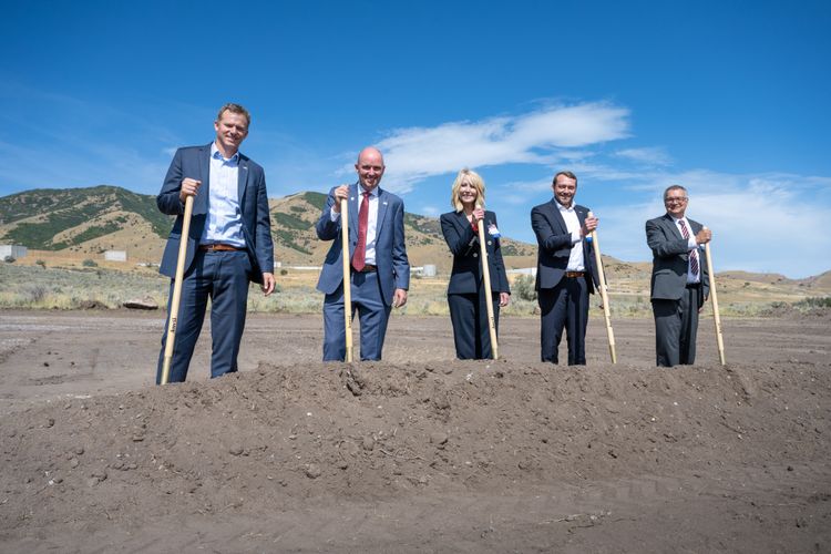 Northrop Grumman celebrated the expansion of solid rocket motor manufacturing facilities that will support increased production of its GEM solid rocket boosters in Magna, Utah. Wendy Williams, Northop Grumman, vice president, Propulsion Systems, was joined by Governor Spencer Cox, Congressman Blake Moore and local community leaders to break ground on new facilities. From L to R: Congressman Blake Moore; Governor Spencer Cox; Wendy Williams; Chris Ellerhorst, vice president, Kuiper Program, United Launch Alliance; John Slaughter, senior director, Commercial Programs, Northrop Grumman. Northrop Grumman Invests in New Solid Rocket Motor Manufacturing Facilities in Magna, Utah