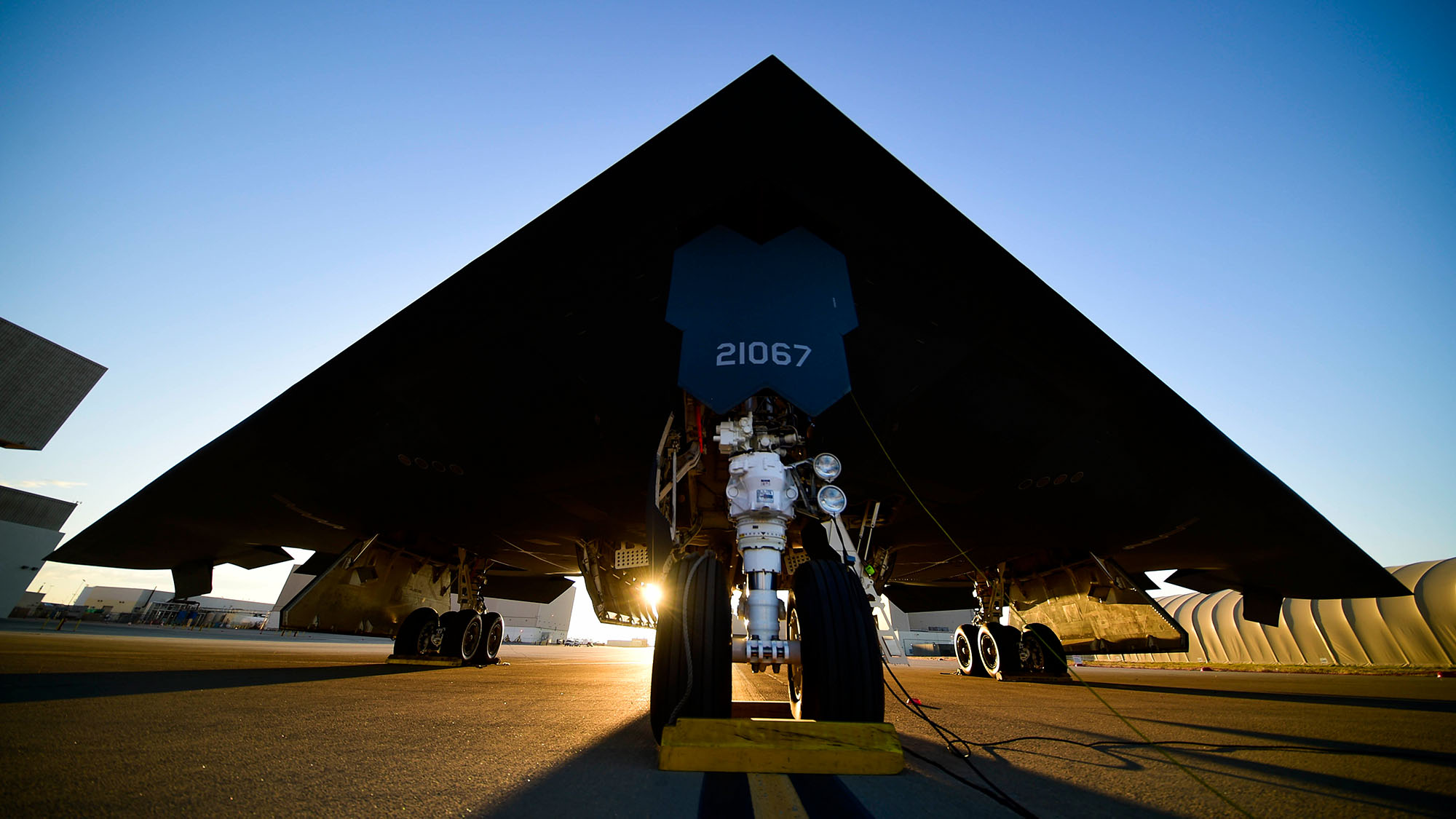 b-2-spirit-stealth-bomber_0004