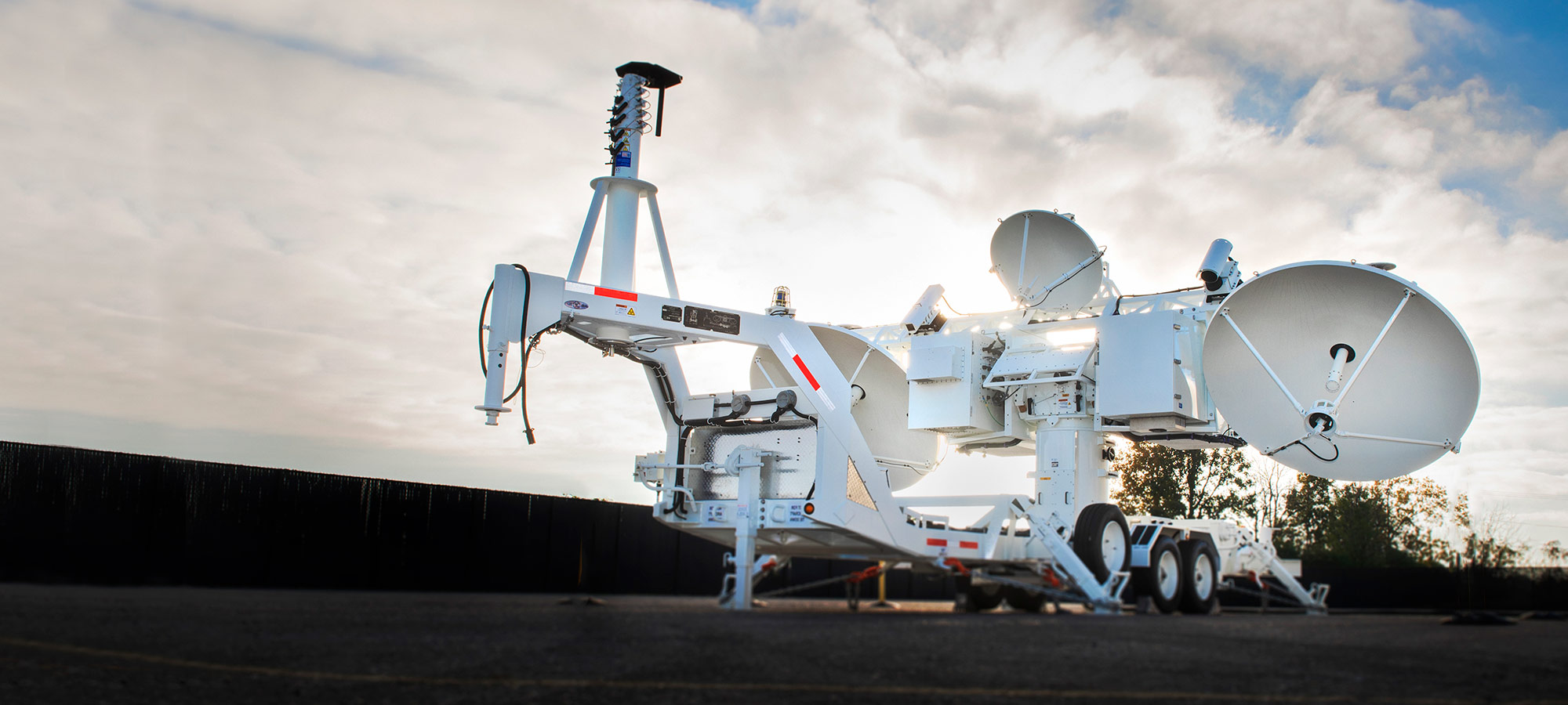 Joint Threat Emitter (JTE) group of ground radars