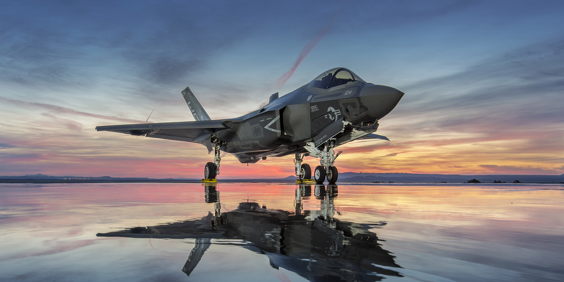 F-35 Lightning II fighter jet F-35 Lightning II