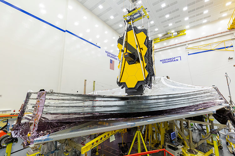 NASAs-Highest-Honors-for-Building-James-Webb-Space-Telescope Northrop Grumman Employees Receive NASA’s Highest Honors for Building the James Webb Space Telescope